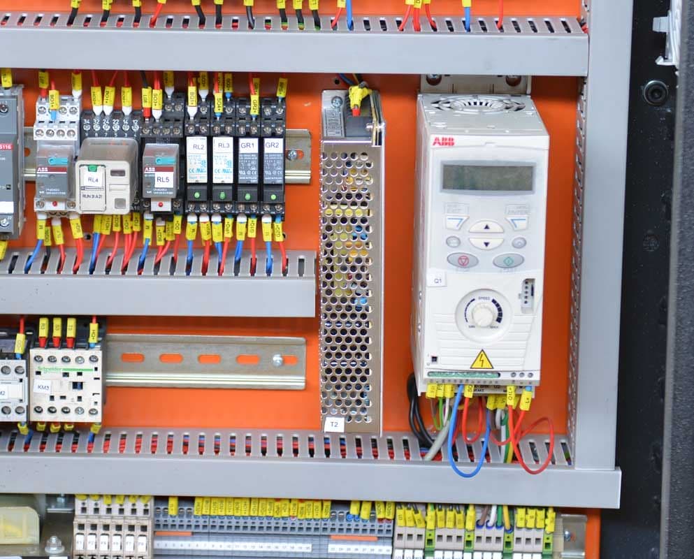 BMSY 440 DGH Полуавтоматический ленточнопильный станок