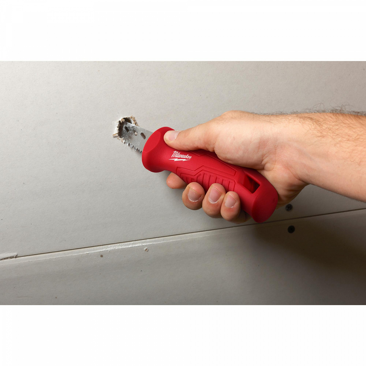 Нож-пилка для гипсокартона Milwaukee