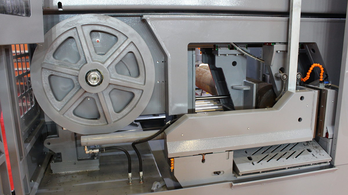 KESMAK KLS 550×600 HL автоматический колонный ленточнопильный станок