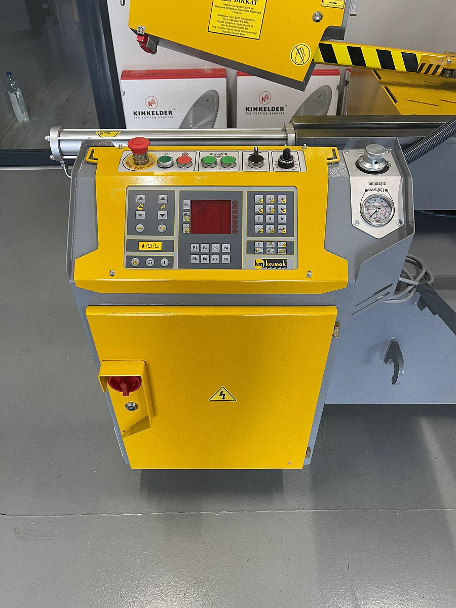 KESMAK KME DG 400 автоматический ленточнопильный станок с угловой резкой